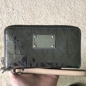 Michael Kors Wristlet